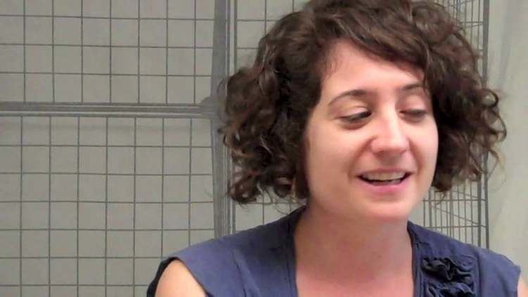 Claudia La Rocco Claudia La Rocco On Critiquing the Work of Young Artists on Vimeo