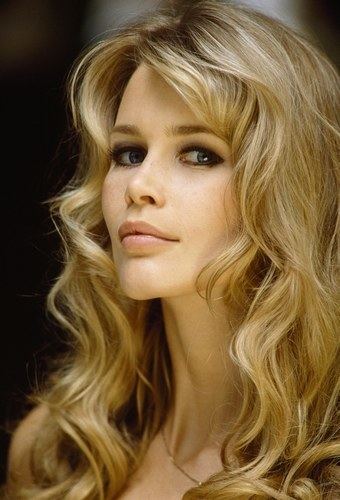 Claudia Schiffer Claudia Schiffer Photo posted by lesichon