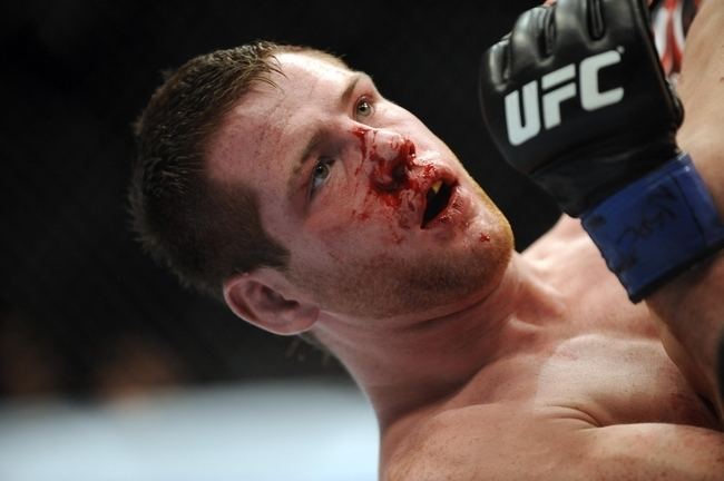 Clay Collard UFC 181 results photos Clay Collard grinds out decision