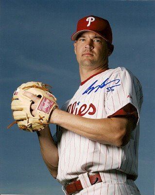 Clay Condrey Signed 8x10 Photo Clay Condrey Phillies Autographed Baseball