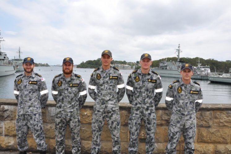 Clearance diver Navy Divers excel at reconnaissance Navy Daily