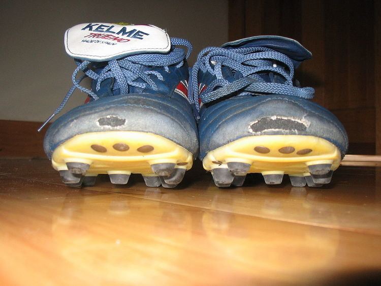 Cleat (shoe)