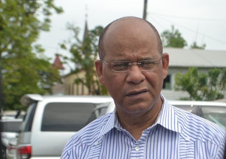 Clement Rohee Rohee right hand na know Jagdeo left hand Guyana News