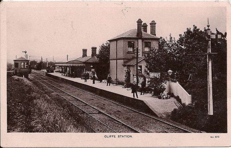 Cliffe railway station