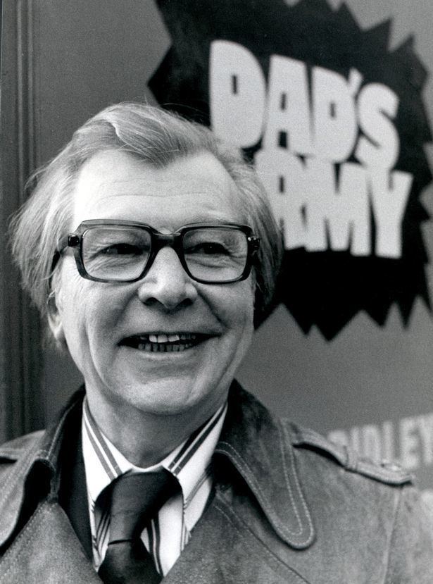 Clive Dunn Dad39s Army star Clive Dunn dies aged 92 Daily Record