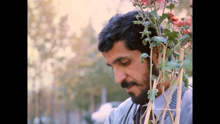 Close-Up (1990 film) CloseUp 1990 Theme Abbas Kiarostami YouTube