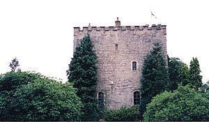 Closeburn Castle httpsuploadwikimediaorgwikipediacommonsthu