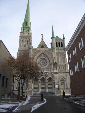 Co-Cathedral of Saint-Antoine-de-Padoue CoCathedral of SaintAntoineDePadoue Longueuil Quebec Address