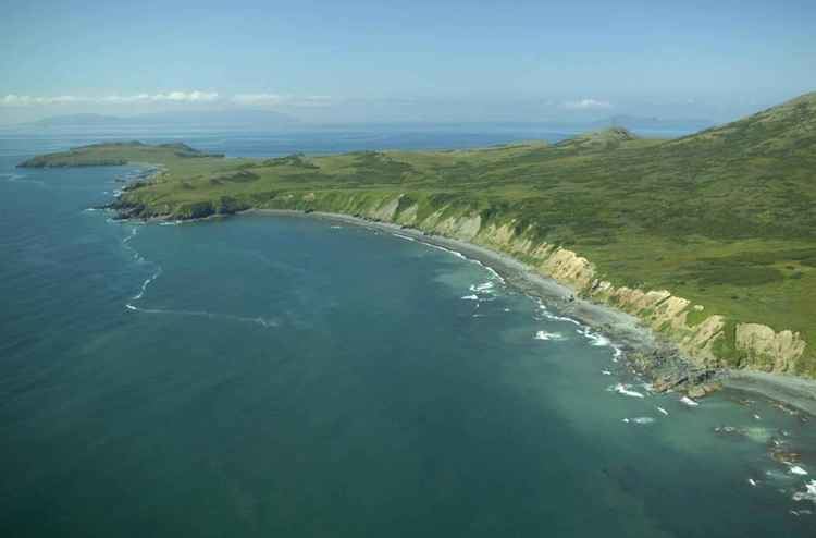 Coast FileTropical island coastline scenic imagejpg Wikimedia Commons