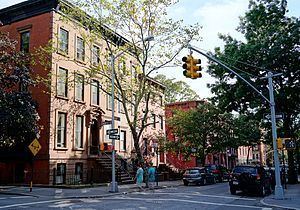 Cobble Hill, Brooklyn httpsuploadwikimediaorgwikipediacommonsthu