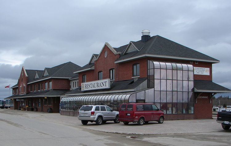 Cochrane railway station