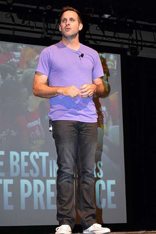 Cody Hodges Lahnert Hodges delivers inspiring message to Canyon High
