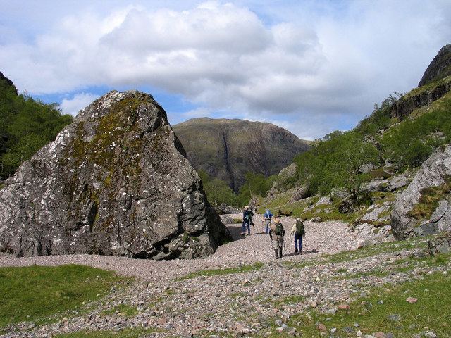 Coire Gabhail Pyramidal boulder in Coire Gabhail Trevor Littlewood Geograph