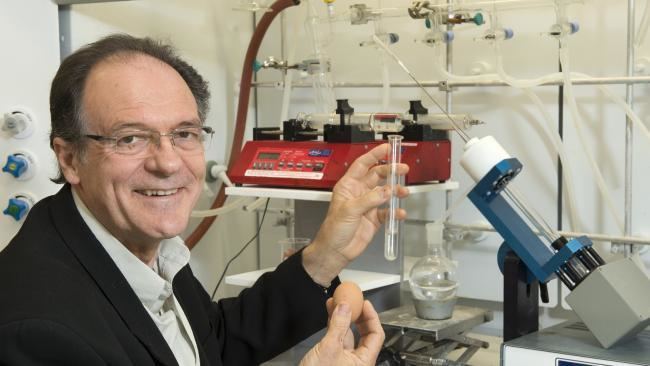 Colin Raston Flinders University chemistry professor Colin Raston awarded Ig