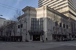 Coliseum Theater (Seattle) httpsuploadwikimediaorgwikipediacommonsthu