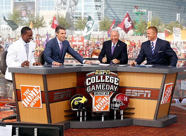 College GameDay (football) College Game Day39 In Philadelphia Temple Owls VS Notre Dame