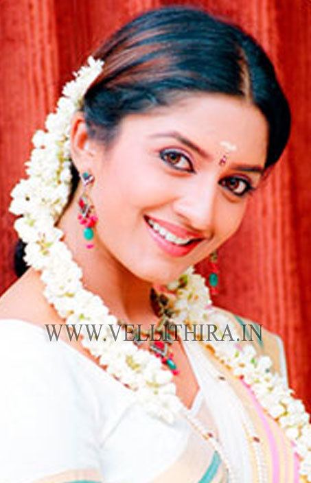College Kumaran CollegeKumaran18 Vellithirain Malayalam Actress Actors