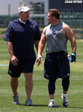 Collin Mooney Collin Mooneys Service in Army Helps Titans Fullback at Training Camp