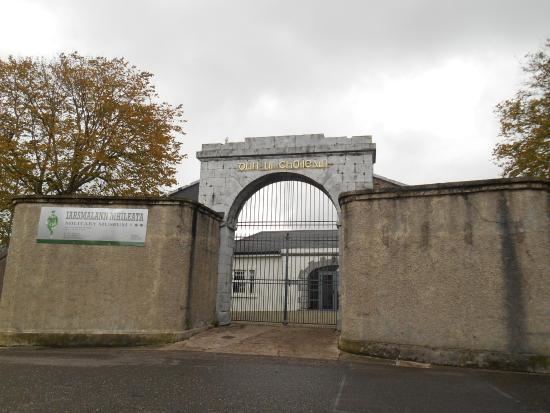 Collins Barracks, Cork httpsmediacdntripadvisorcommediaphotos09