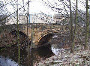 Colne Bridge httpsuploadwikimediaorgwikipediacommonsthu