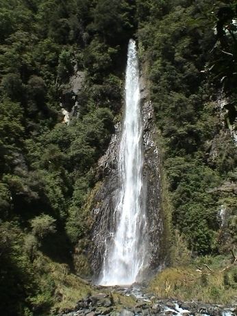 Colonial Creek Falls The Exotic Travel Destination in The World Enjoy The Colonial Creek