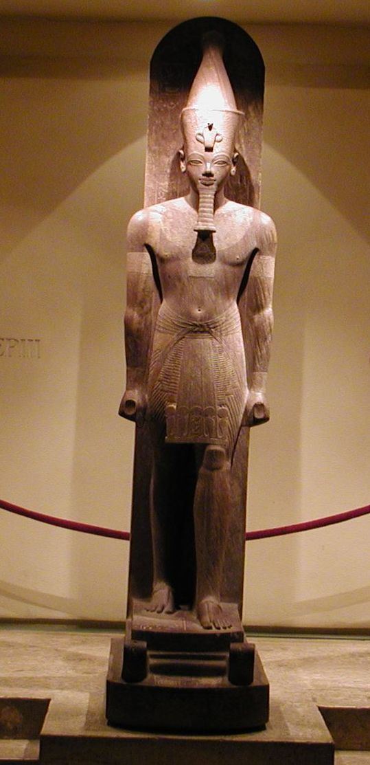 Colossal red granite statue of Amenhotep III httpssmediacacheak0pinimgcom564x35e5c0
