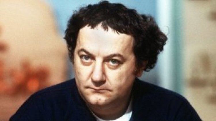 Coluche Blunt and beloved French comedian Coluche still alive in memories