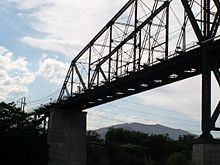 Columbia River Bridge (Wenatchee, Washington) httpsuploadwikimediaorgwikipediacommonsthu