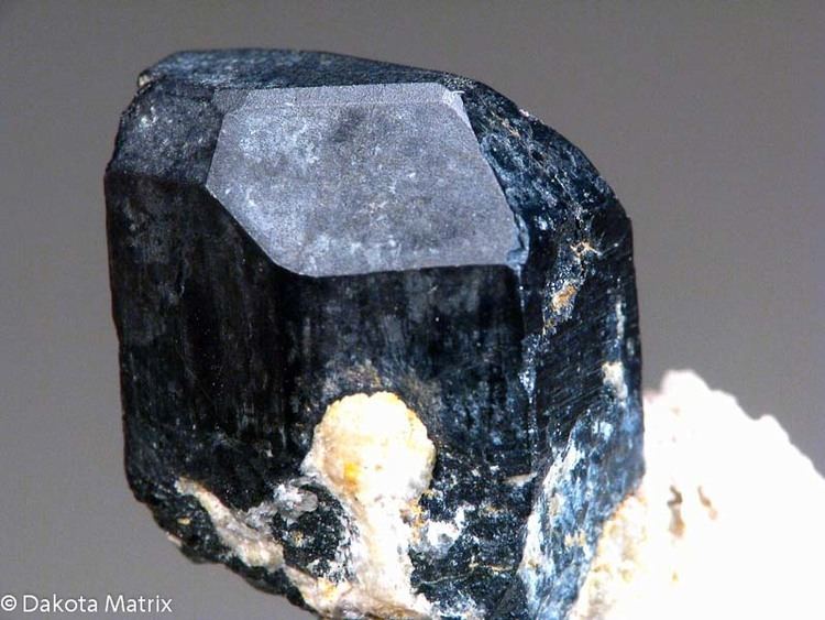 Columbite ColumbiteFe mineral information and data