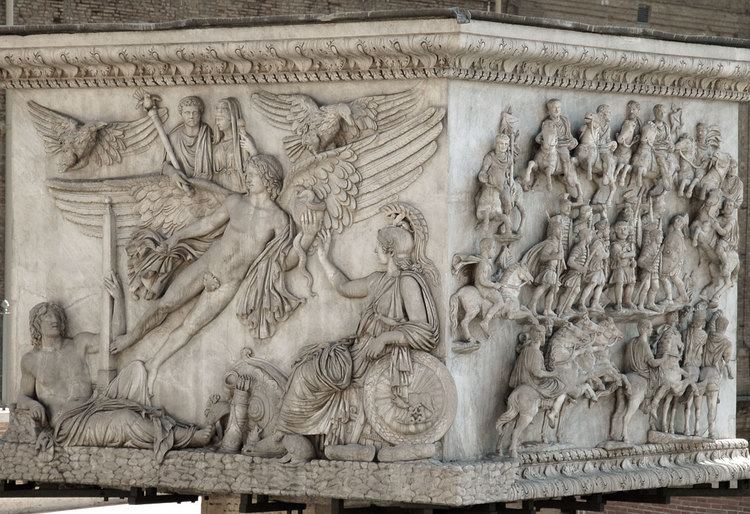 Column of Antoninus Pius The pedestal of the Antoninus Pius39 column threequarter view Rome
