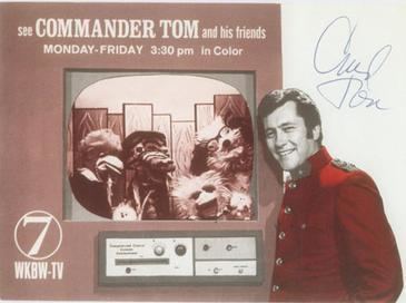 Commander Tom httpsuploadwikimediaorgwikipediaen448Com