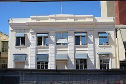 Commonwealth Bank Building, Townsville httpsuploadwikimediaorgwikipediacommonsthu