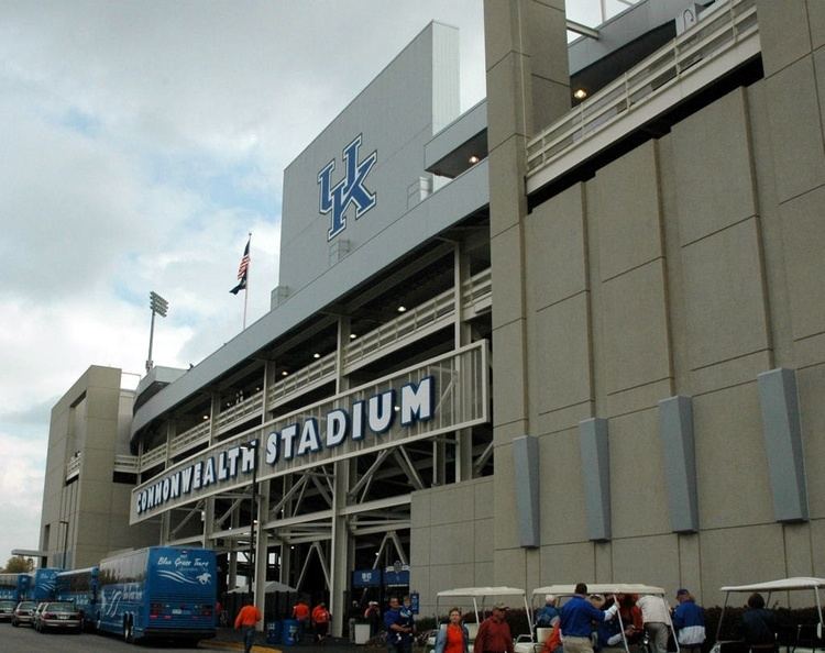 Commonwealth Stadium (Kentucky)