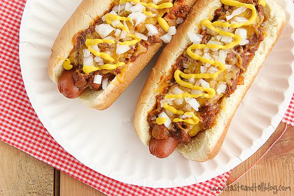 Coney Island hot dog Coney Island Hot Dogs Saturdays with Rachael Ray Taste and Tell