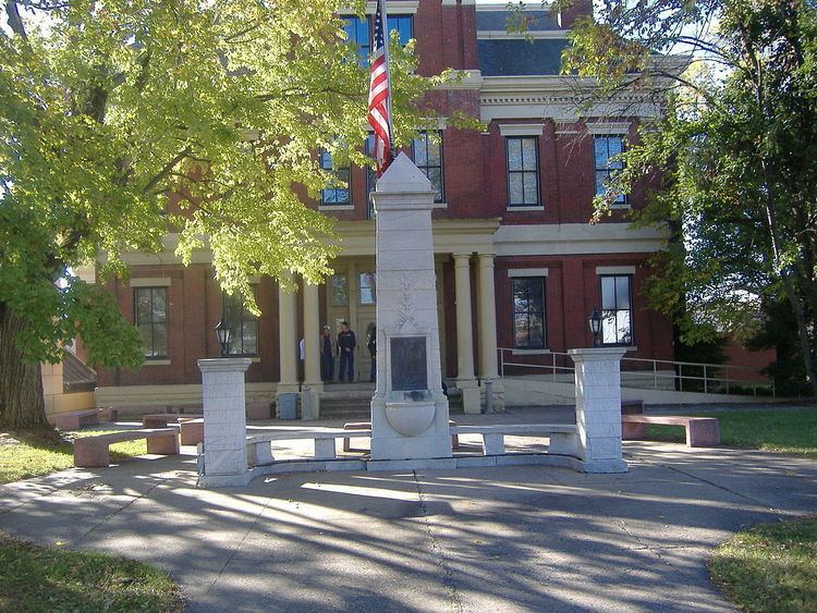 Confederate Memorial in Mayfield