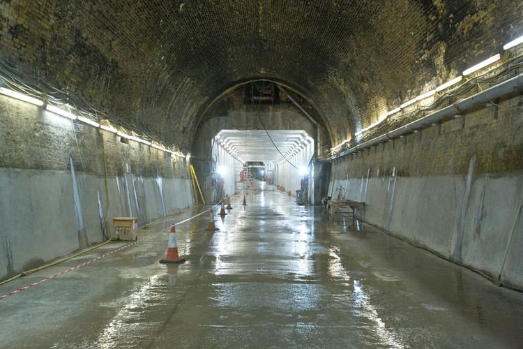 Connaught Tunnel Breathing new life into the Connaught Tunnel Crossrail