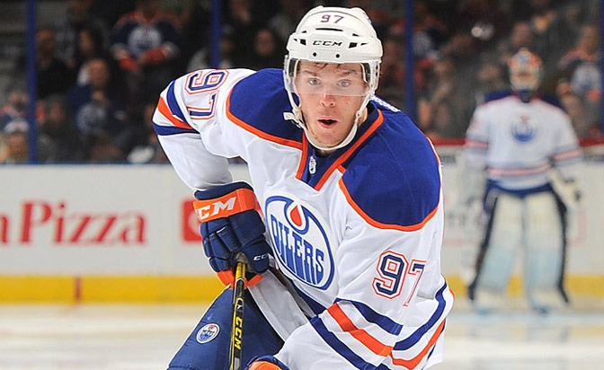 Connor McDavid Connor McDavid Edmonton Oilers practices with potential