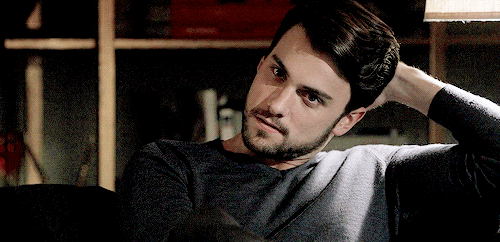 Connor Walsh (How to Get Away with Murder) httpscdnplaybuzzcomcdn60270d98fb9f45928d