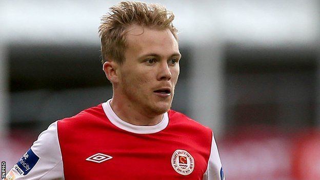 Conor McCormack BBC Sport Derry City sign Conor McCormack and Aaron McEneff