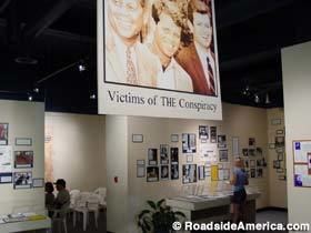 Conspiracy Museum wwwroadsideamericacomattractimagestxTXDALcon
