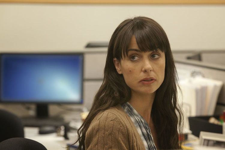 Constance Zimmer GeekNation House of Cards Actress Constance Zimmer Joins Agents