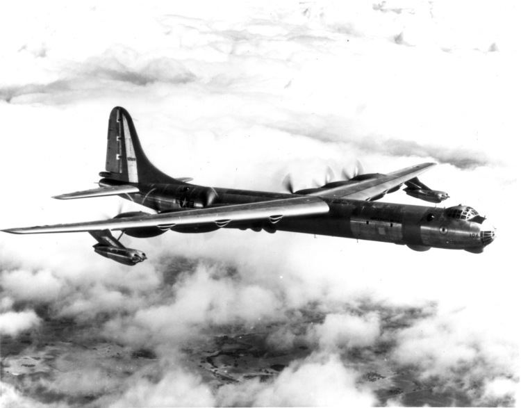 Convair B-36 Peacemaker FileConvair B36 Peacemaker in flightjpg Wikimedia Commons