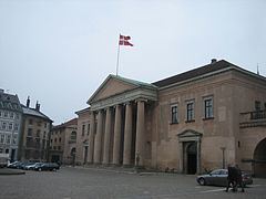 Copenhagen Court House httpsuploadwikimediaorgwikipediacommonsthu