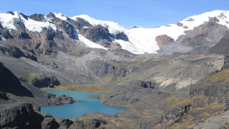 Cordillera Apolobamba 20 Incredible World Hikes 7 Summits Project