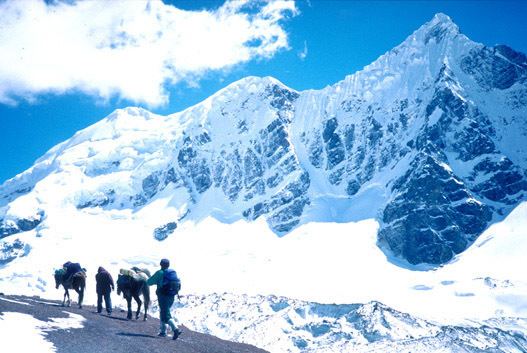 Cordillera Vilcanota Andes Website Trekking in the Cordillera Vilcanota South America