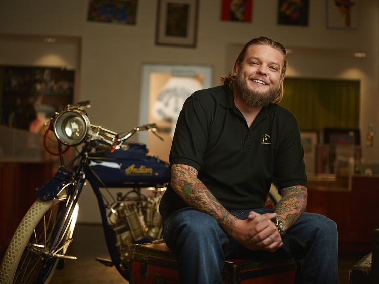 Corey Harrison pawnstarsphotogallery3 Pawn Stars Pictures Pawn