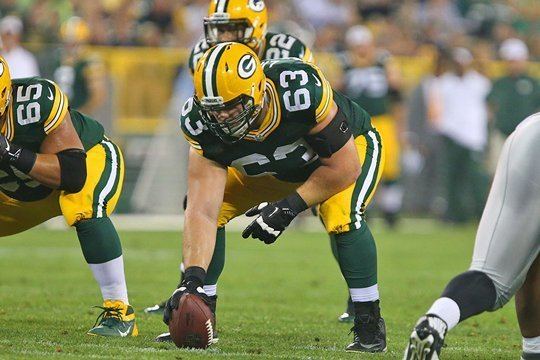 Corey Linsley Corey Linsley Becomes Center of Attention for Good Reason