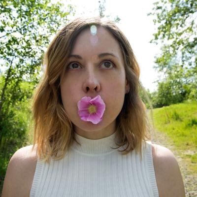 Corin Tucker httpspbstwimgcomprofileimages5068349263442