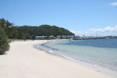 Corlette, New South Wales httpsstaticstayzcomaupropertyimage08159