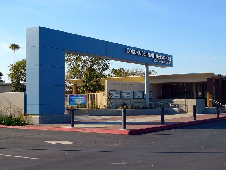 Corona del Mar High School